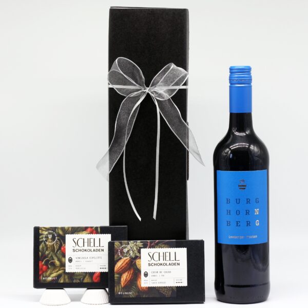 Geschenkpaket mit Lemberger und zwei Tafeln Schokolade von Schell Schokoladen
